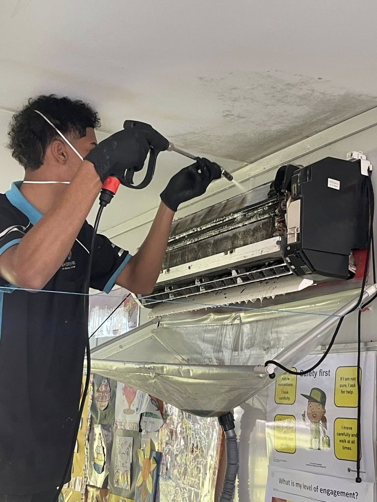 Residential split system installation by Shoreline