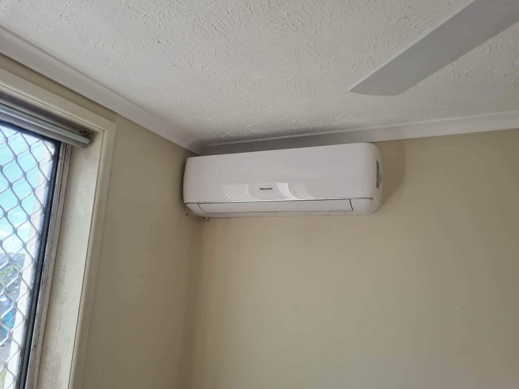Residential air-conditioning installation by the Shoreline team